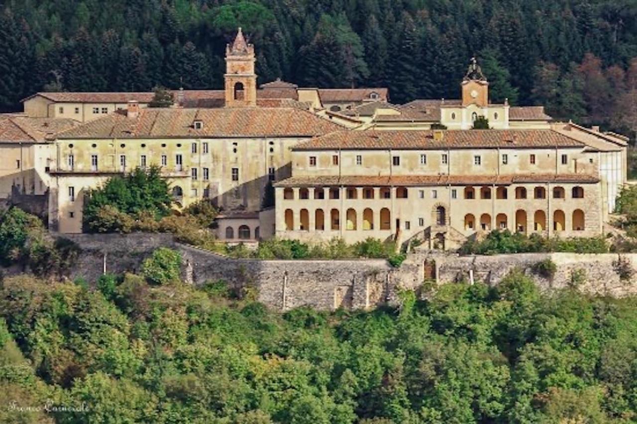 La Casa In Collina Apartman Veroli Kültér fotó
